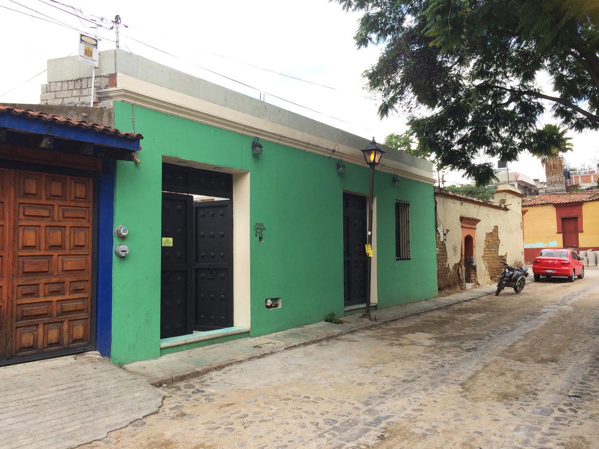 Отель Casa Nina Oaxaca Экстерьер фото
