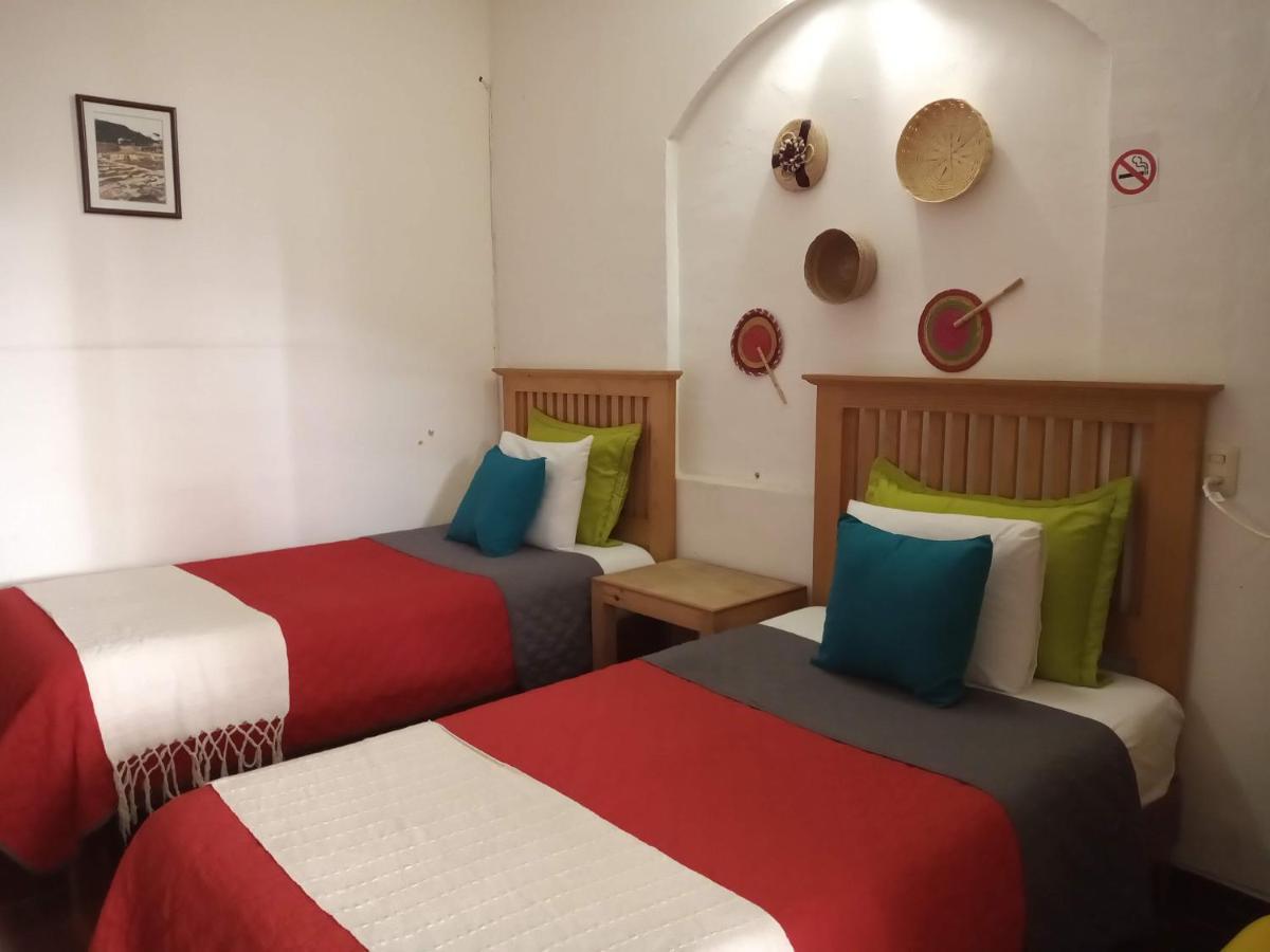 Отель Casa Nina Oaxaca Экстерьер фото